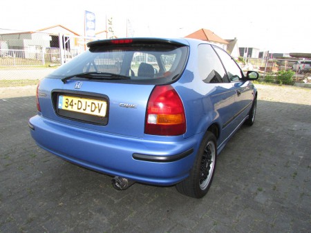 Honda Civic 1.4i City, Bouwjaar 1999 , Brandstof: Benzine, Transmissie:Handgeschakeld, Kilometerstand: 177.000, Gewicht:930 kg, Vermogen:75 pk, Apk 26-01-2017, Zeer mooie en goede auto. 