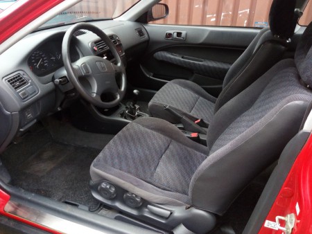 Honda civic 1.4i S Van 2de eigenaar-Zeer mooie auto- Apk November 2017 -Tellerstand: 206.364 (n.a.p) km -Carrosserie: Hatchback -Aantal deuren: 3 -Brandstofsoort: Benzine -Bouwjaar: 1999 -Transmissie: Handgeschakeld-Vermogen: 90 pk  -Prijs € 1495 ,-