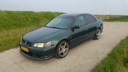 Honda accord 2.0i Vtec- Bj 2001- Kilometerstand: 183.450 km n.a.p- Apk: 19-04-2018- Vermogen: 147pk- Zeer mooi !! Prijs € 2150,-