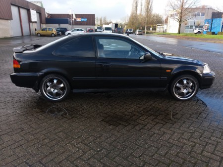 Honda civic coupe EJ6 - 1.6i LS - Apk 09-08-2018 - Tellerstand: 266.xxx km  - Brandstofsoort: Benzine - Bouwjaar: 1997 - Inruil mogelijk  Prijs € 1399,-