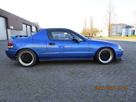 Honda Del Sol 1.6i V-tec * Gechipt met Launch control * Bouwjaar:1996. APK bij aflevering. Brandstof:Benzine. Kilometerstand:214.537km .Transmissie:Handgeschakeld. Vermogen:125 pk- Zeer netjes! Prijs € 2699,-