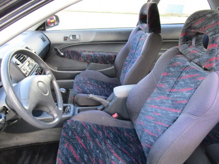 Honda civic 1.4i S silverstone-1ste eigenaars auto- Kleur: Zwart metallic- Kmstand:214.814 - Apk: 04-01-2019 - Transmissie: Handgeschakeld - Rijdt als nieuw !! - Prijs € 1450,-